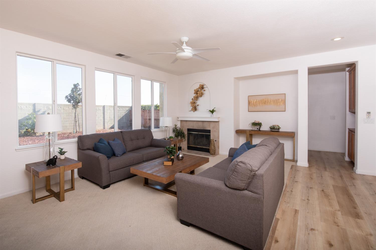 Detail Gallery Image 6 of 59 For 3012 Edgeview Dr, Modesto,  CA 95355 - 5 Beds | 3/1 Baths