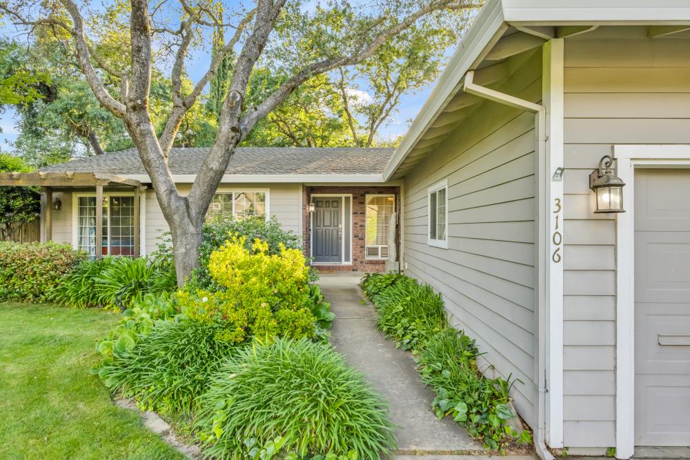 Latham Lane, El Dorado Hills, California image 4