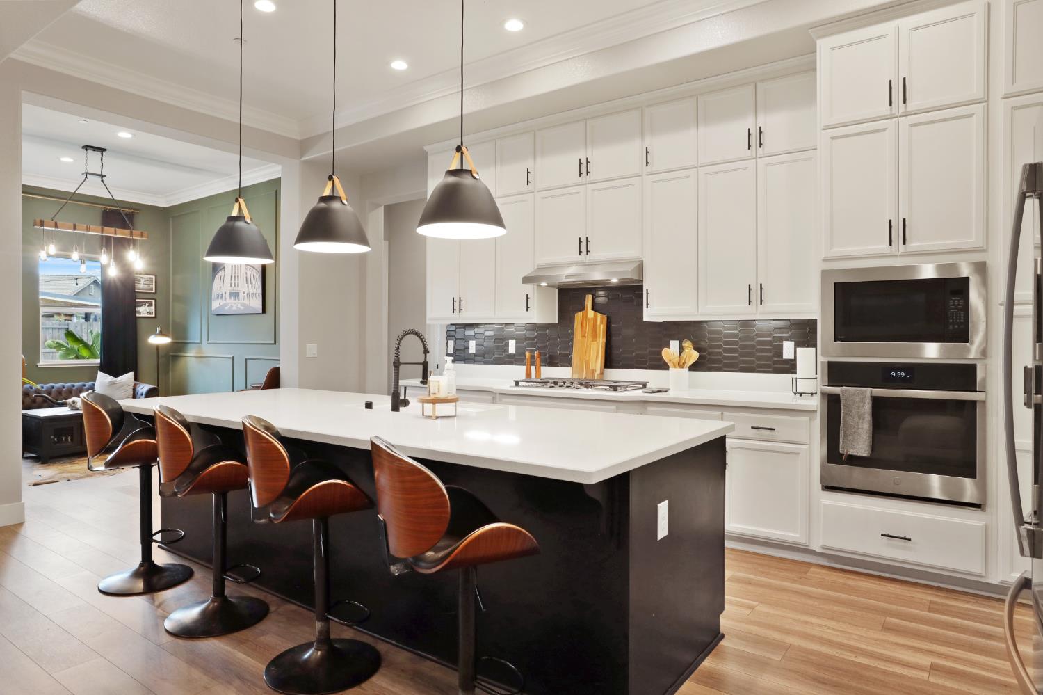 Detail Gallery Image 27 of 61 For 2134 Rambutan Pl, Manteca,  CA 95337 - 5 Beds | 3/1 Baths