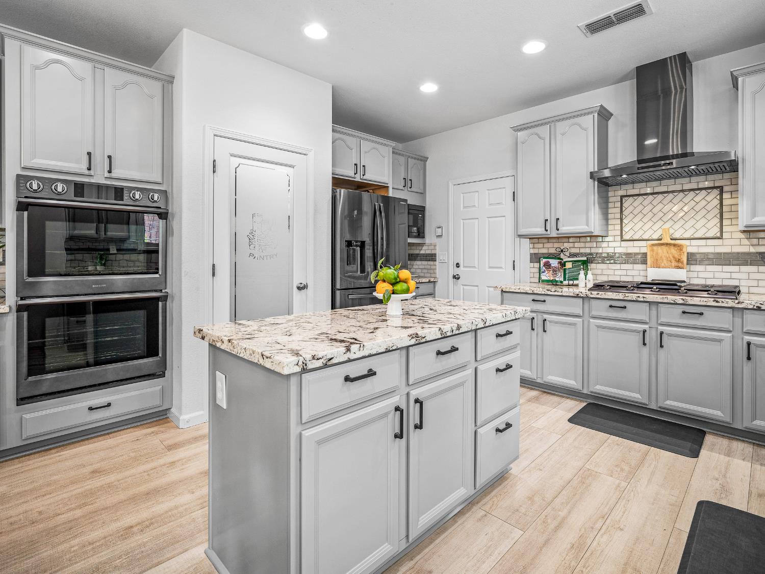 Hammond Way, El Dorado Hills, California image 5