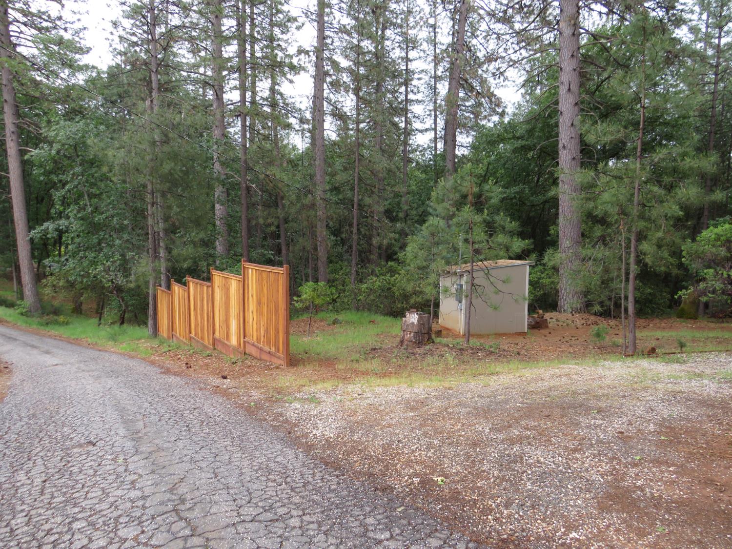 Chattering Pines Road, Grass Valley, California image 30