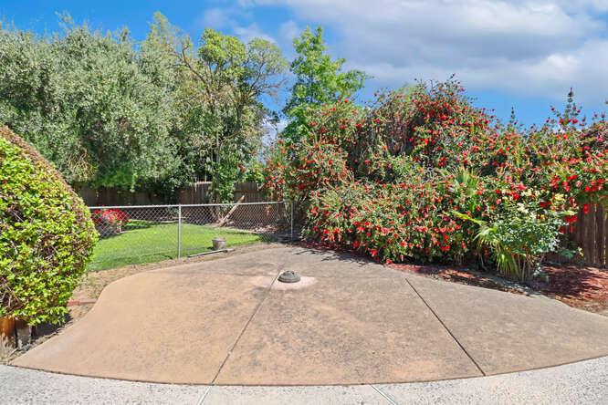 Detail Gallery Image 41 of 49 For 51 Tristan Cir, Sacramento,  CA 95823 - 5 Beds | 2/1 Baths