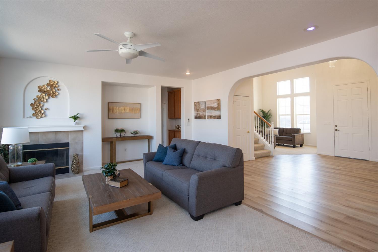 Detail Gallery Image 16 of 59 For 3012 Edgeview Dr, Modesto,  CA 95355 - 5 Beds | 3/1 Baths