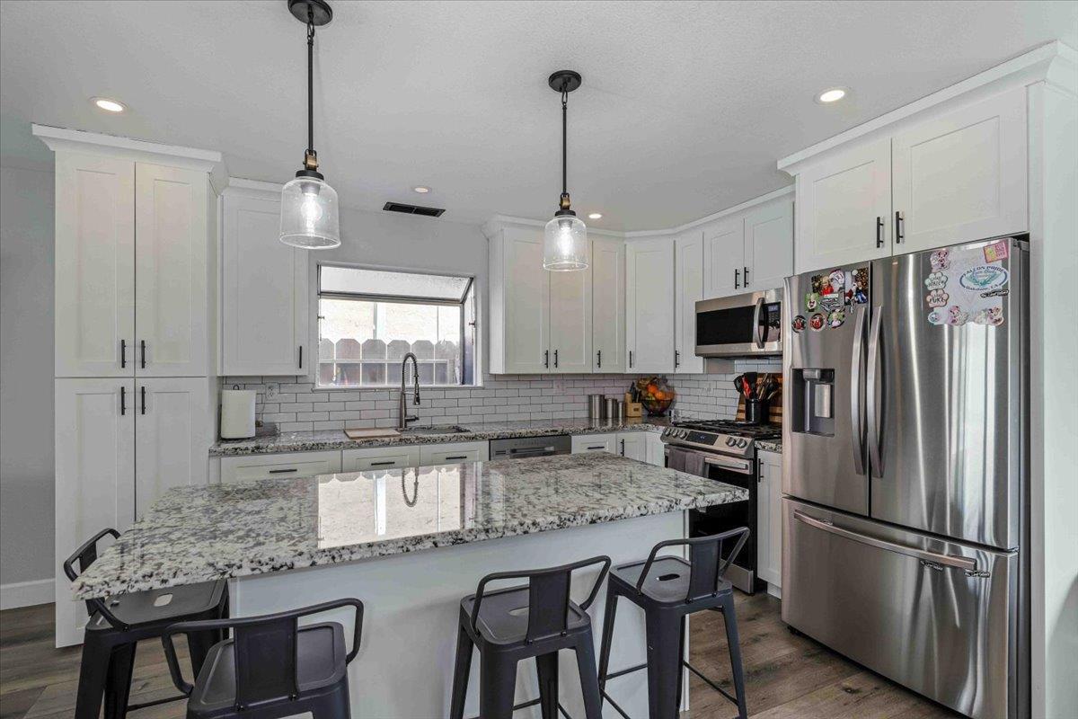 Detail Gallery Image 15 of 38 For 48 Obsidian Dr, Oakdale,  CA 95361 - 3 Beds | 2 Baths