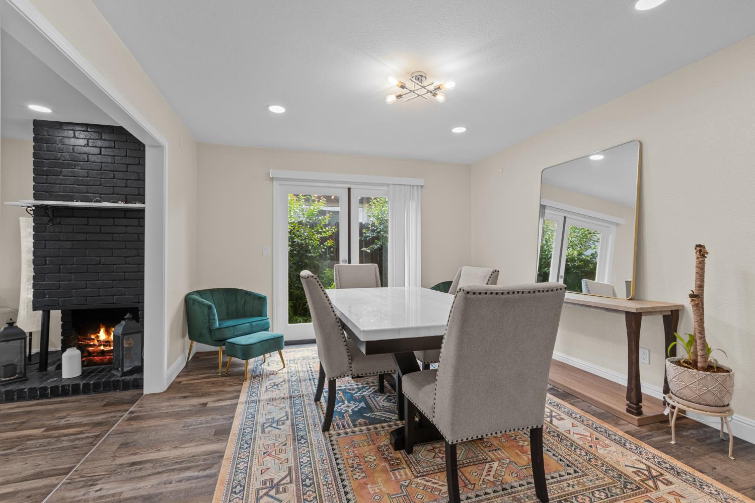 Detail Gallery Image 8 of 36 For 10164 Crawford Way, Sacramento,  CA 95827 - – Beds | – Baths