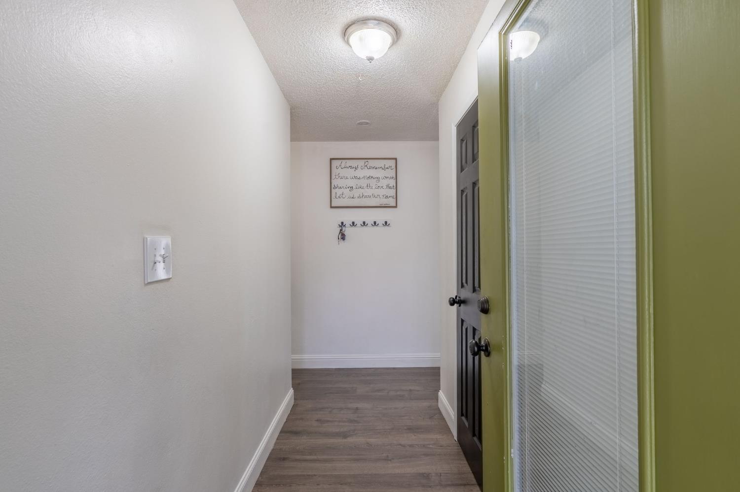Detail Gallery Image 5 of 27 For 3730 Stanislaus St, Riverbank,  CA 95367 - 3 Beds | 2 Baths