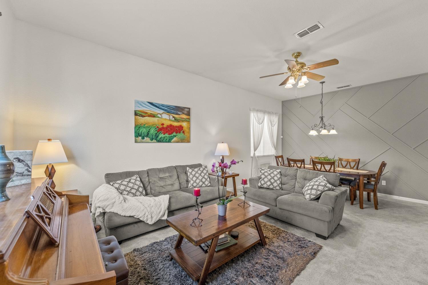 Detail Gallery Image 7 of 43 For 5512 Sienna Hills Way, Antelope,  CA 95843 - 4 Beds | 2 Baths