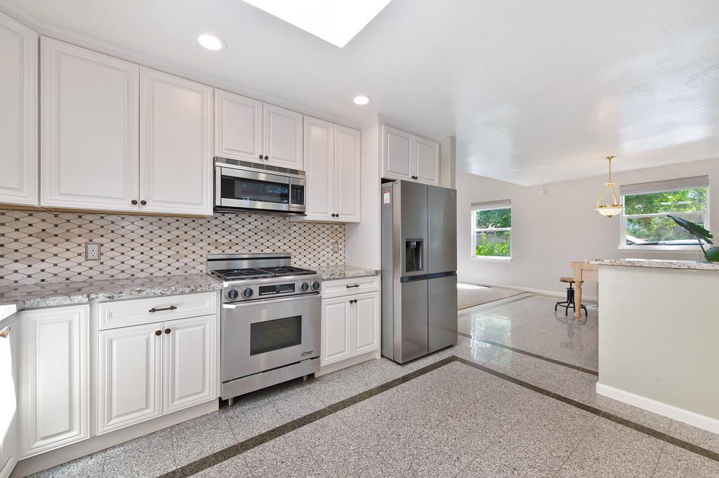 Detail Gallery Image 6 of 37 For 10513 Indian Hill Rd, Newcastle,  CA 95658 - 3 Beds | 2 Baths
