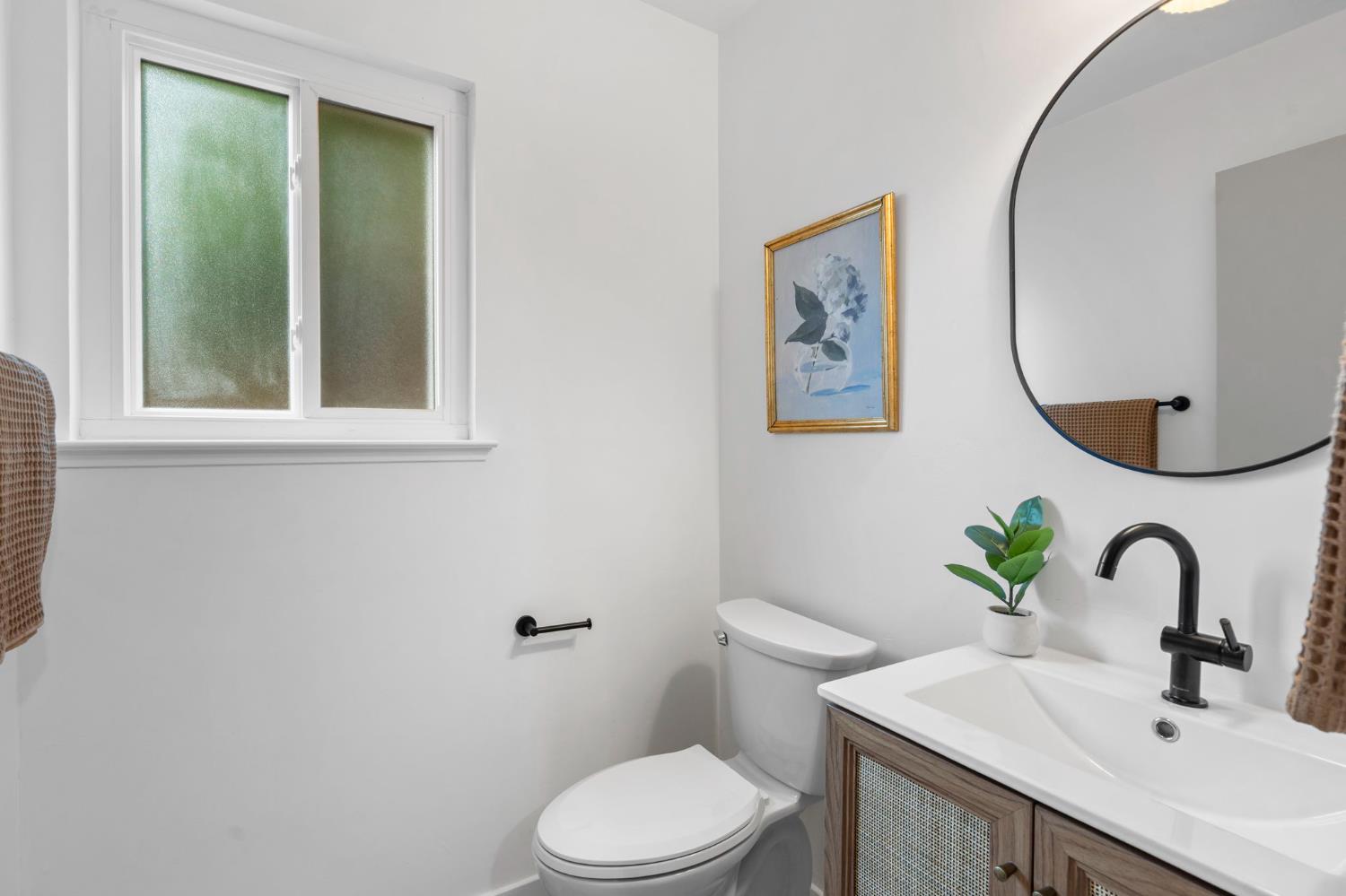 Detail Gallery Image 26 of 30 For 1736 Park Place Dr, Carmichael,  CA 95608 - 4 Beds | 2/1 Baths