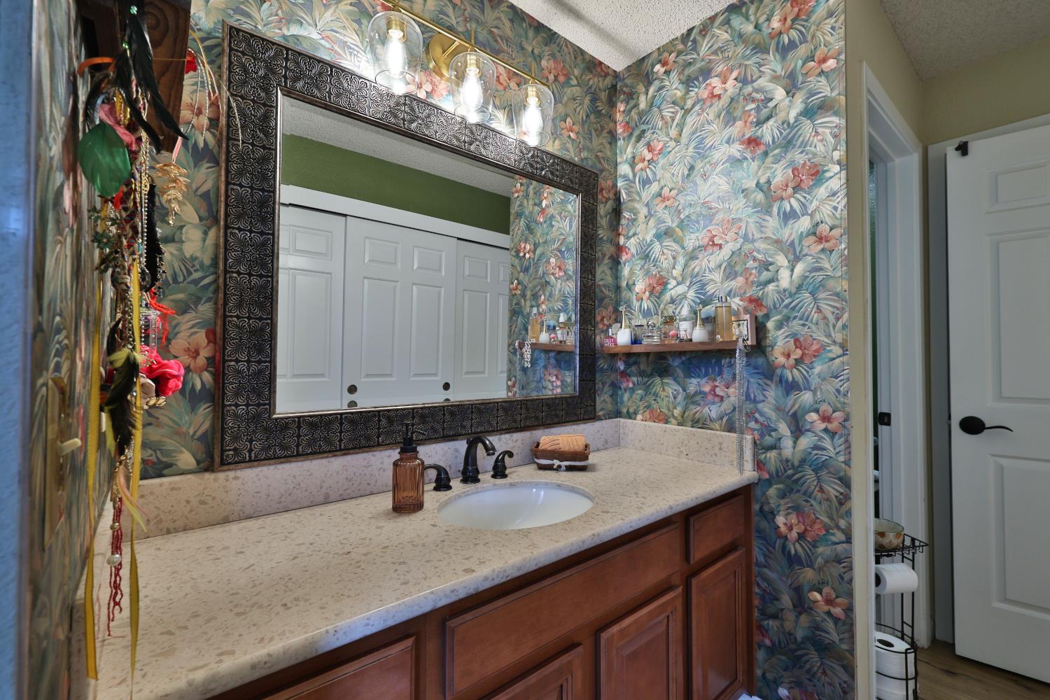 Hurley Way #3, Sacramento, California image 15