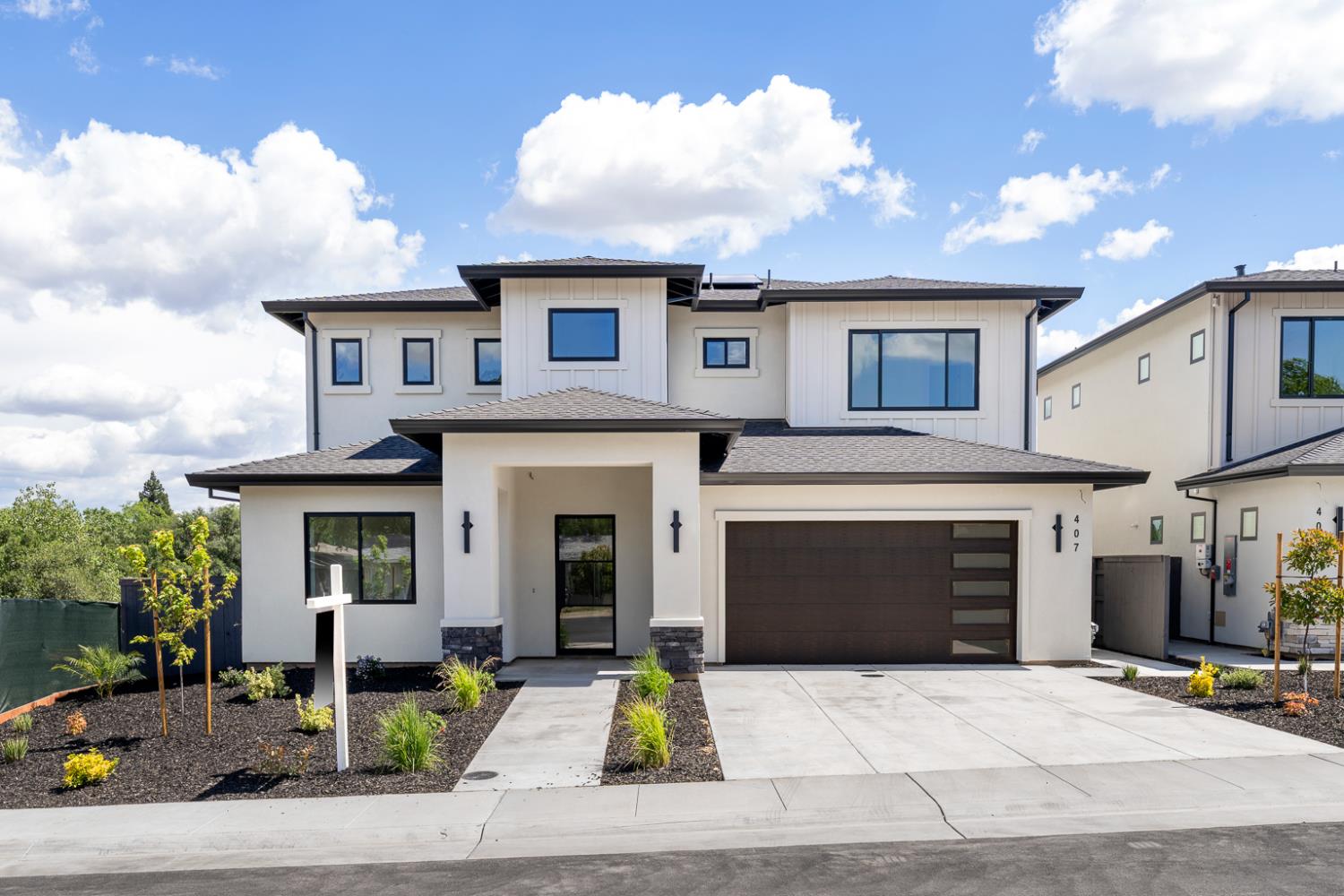 Detail Gallery Image 2 of 59 For 407 East St, Roseville,  CA 95678 - 4 Beds | 4 Baths