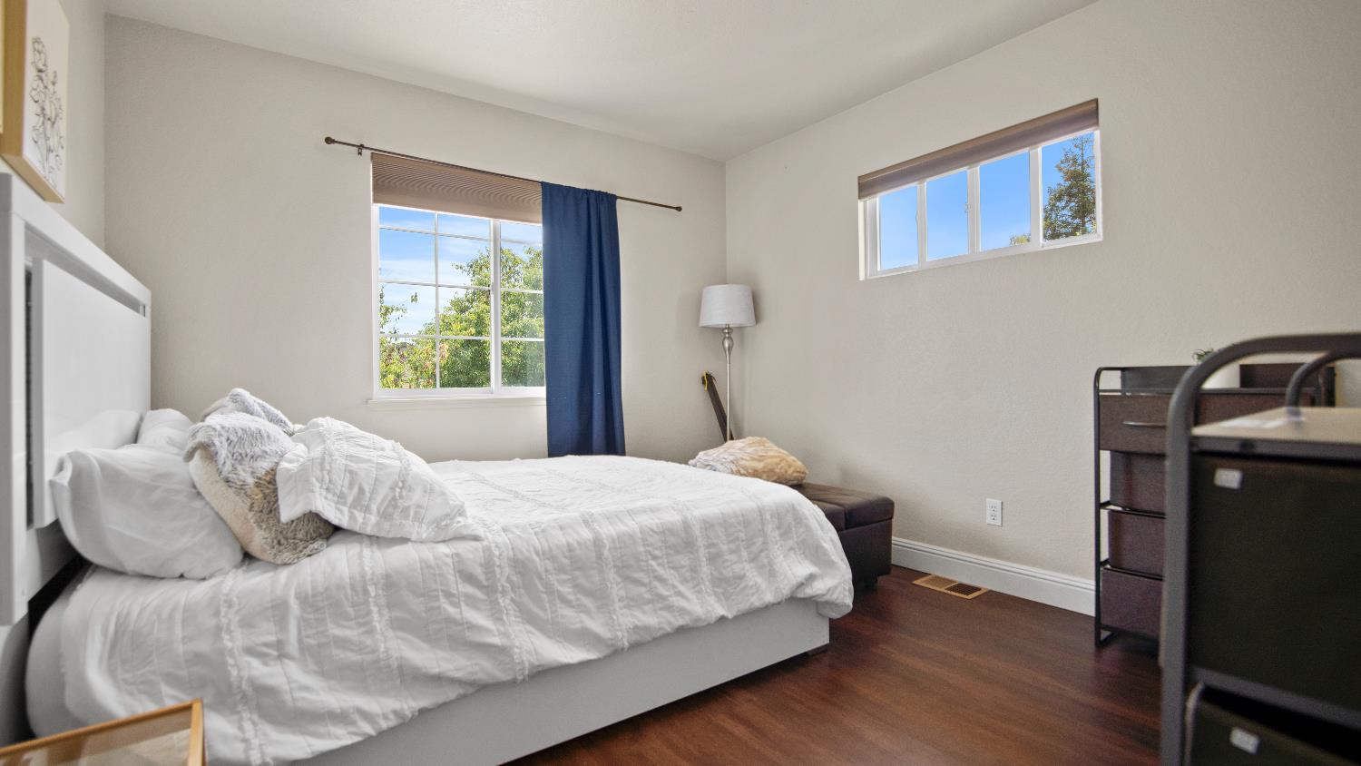 Detail Gallery Image 19 of 29 For 1327 Pippen Ln, Lodi,  CA 95242 - 3 Beds | 2/1 Baths
