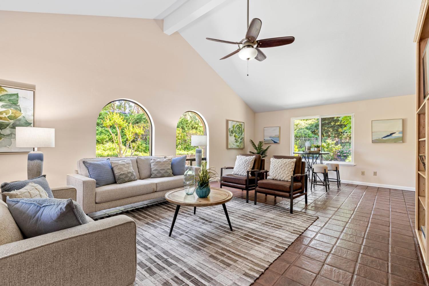 Detail Gallery Image 13 of 87 For 6127 Reservoir Ct, Granite Bay,  CA 95746 - 4 Beds | 4/1 Baths