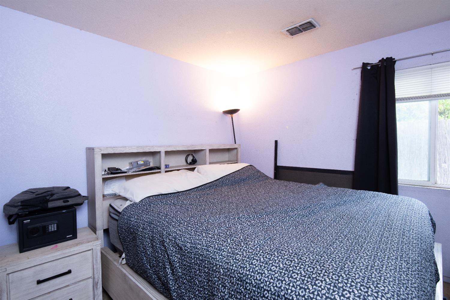 Detail Gallery Image 11 of 23 For 310 W F St, Turlock,  CA 95380 - 4 Beds | 2 Baths