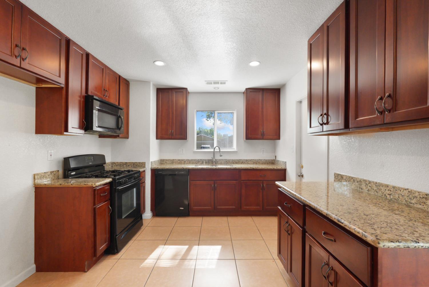 Ronald Court, Modesto, California image 7