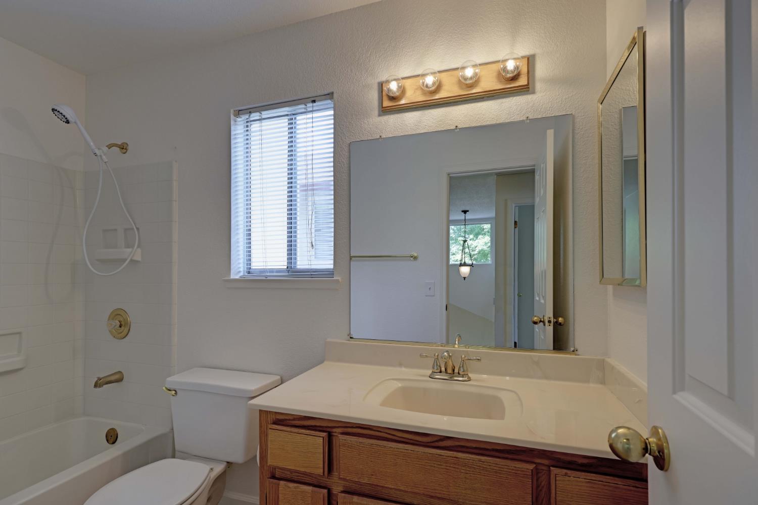 Detail Gallery Image 19 of 23 For 8314 Benjamin Dr, Antelope,  CA 95843 - 3 Beds | 2/1 Baths