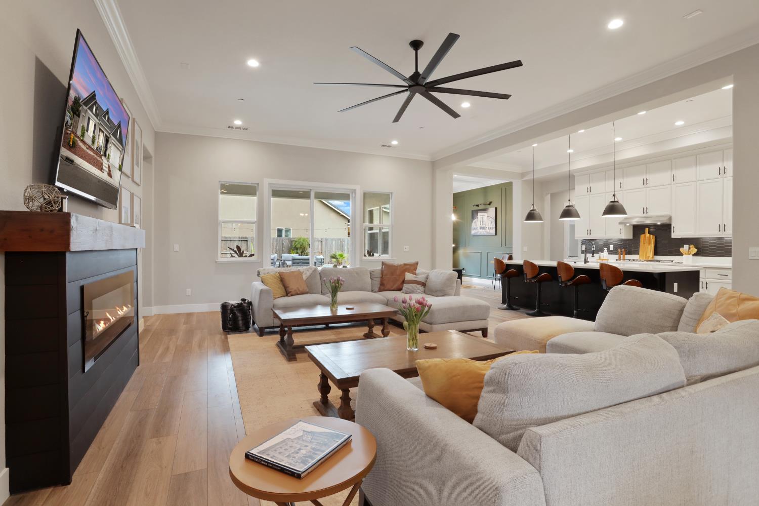 Detail Gallery Image 21 of 61 For 2134 Rambutan Pl, Manteca,  CA 95337 - 5 Beds | 3/1 Baths