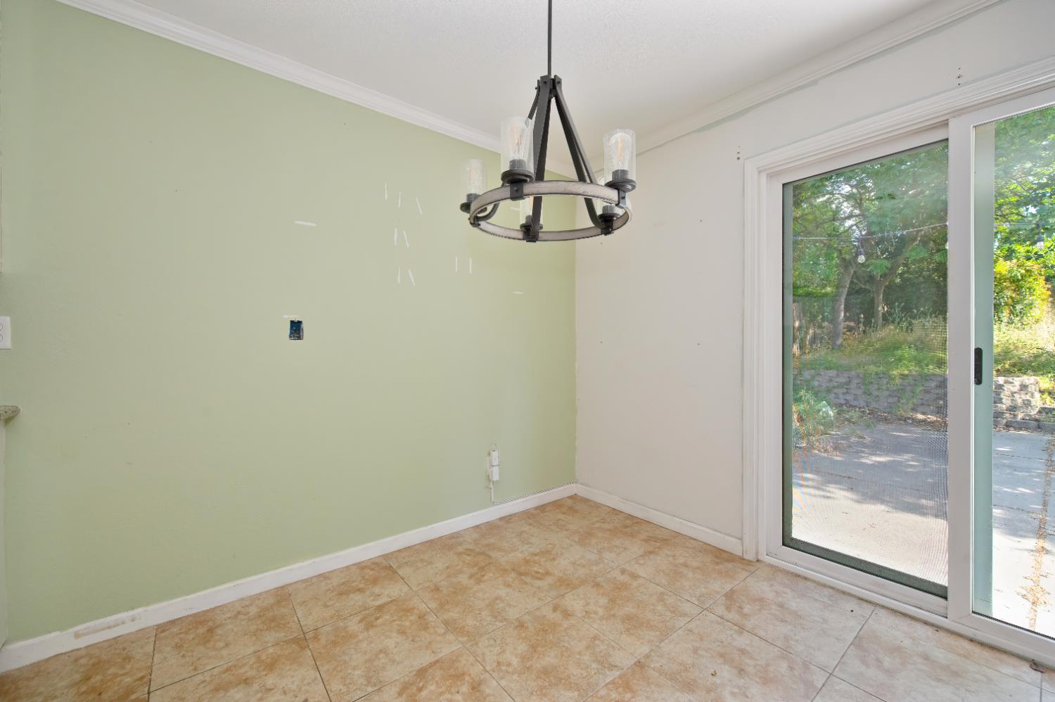Detail Gallery Image 10 of 28 For 5992 Angelo Dr, Loomis,  CA 95650 - 3 Beds | 2 Baths