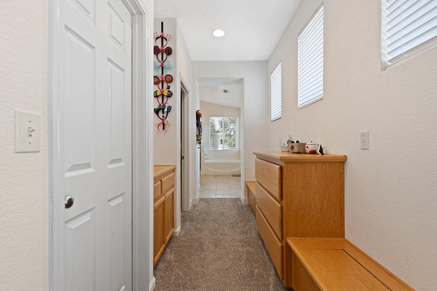 Detail Gallery Image 37 of 55 For 3408 Vancouver Dr, Modesto,  CA 95355 - 4 Beds | 3/1 Baths