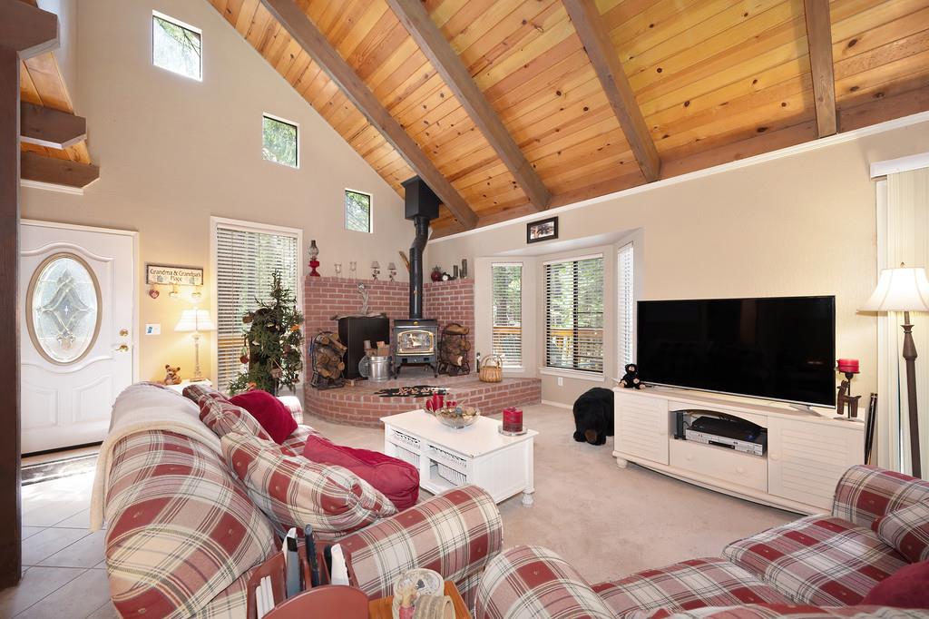 Detail Gallery Image 10 of 47 For 3490 Gold Ridge Trl, Pollock Pines,  CA 95726 - 3 Beds | 2 Baths