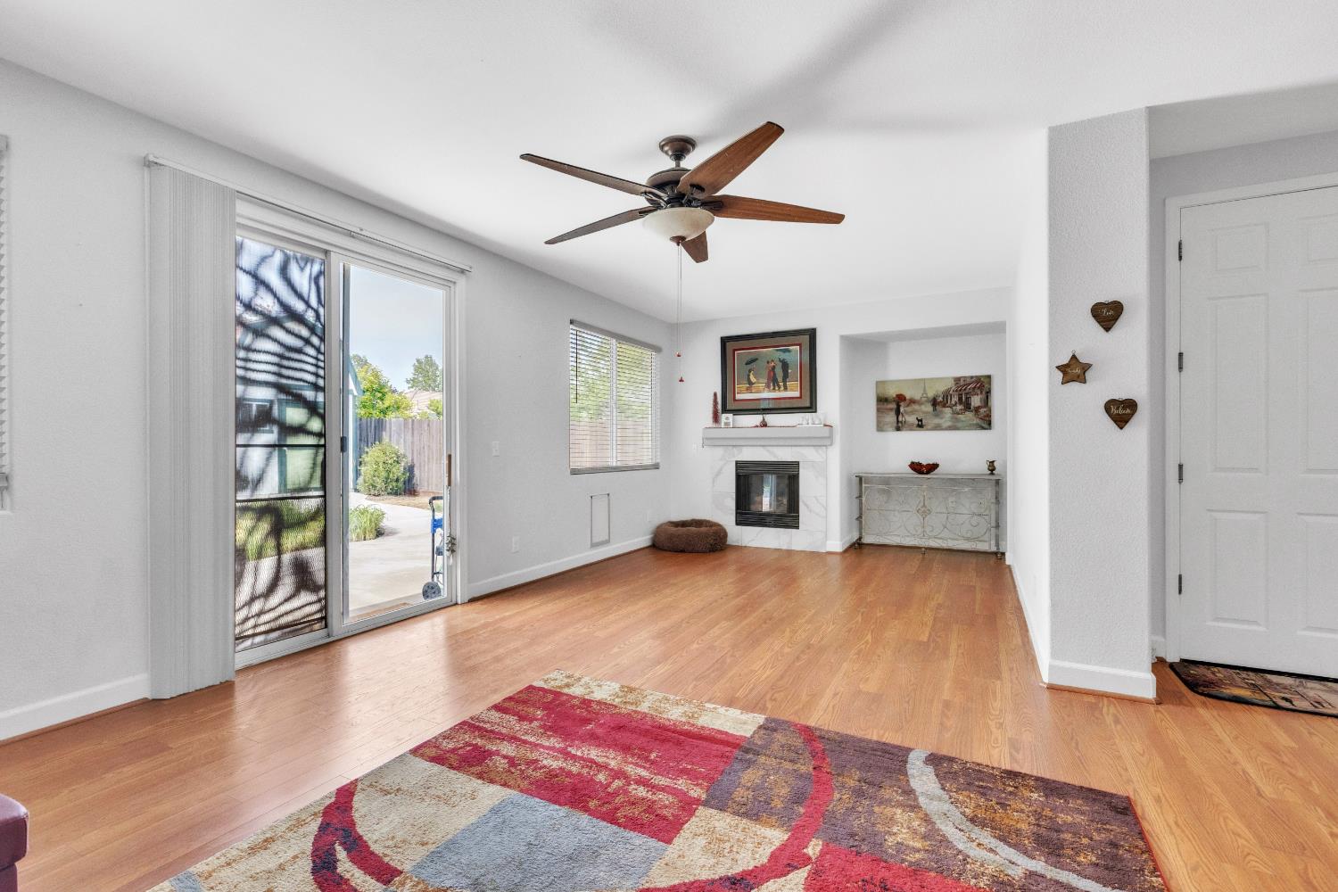 Detail Gallery Image 16 of 43 For 1073 Bronco Dr, Plumas Lake,  CA 95961 - 4 Beds | 2 Baths