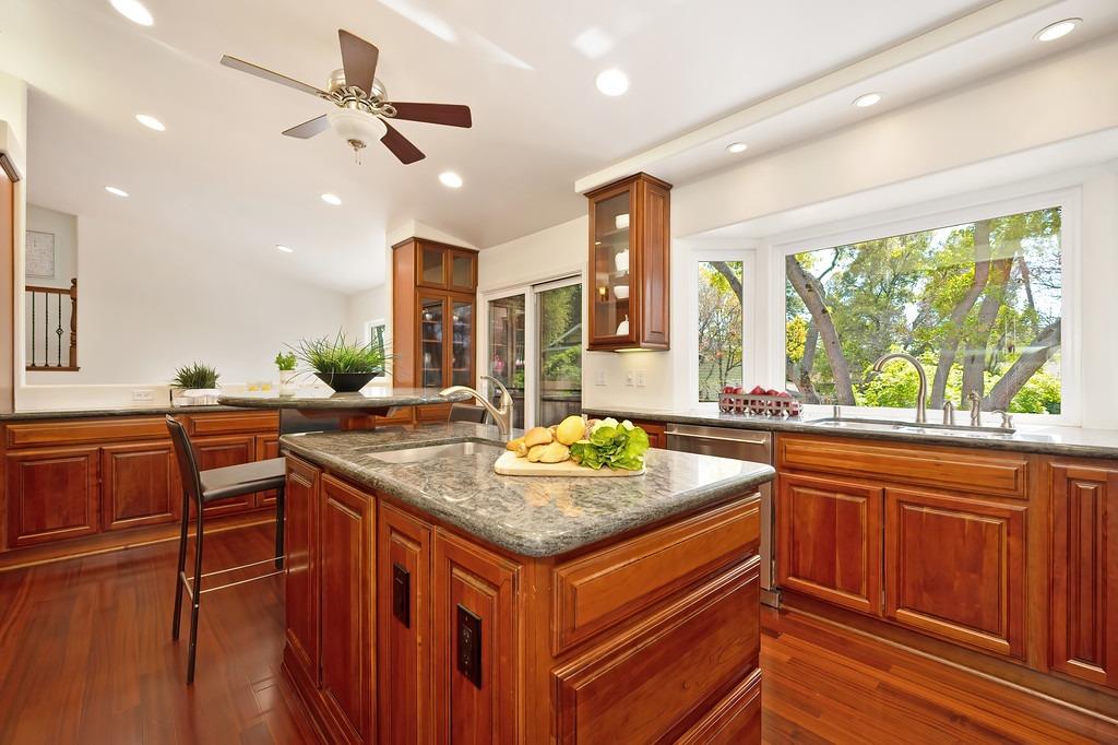Detail Gallery Image 21 of 73 For 8224 Shadowood Ct, Granite Bay,  CA 95746 - 4 Beds | 2/1 Baths