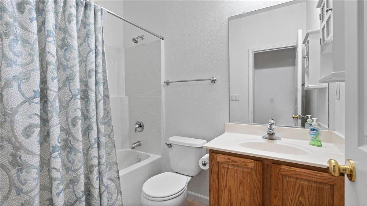 Detail Gallery Image 28 of 48 For 120 Pelican Bay Cir, Sacramento,  CA 95835 - 2 Beds | 2 Baths