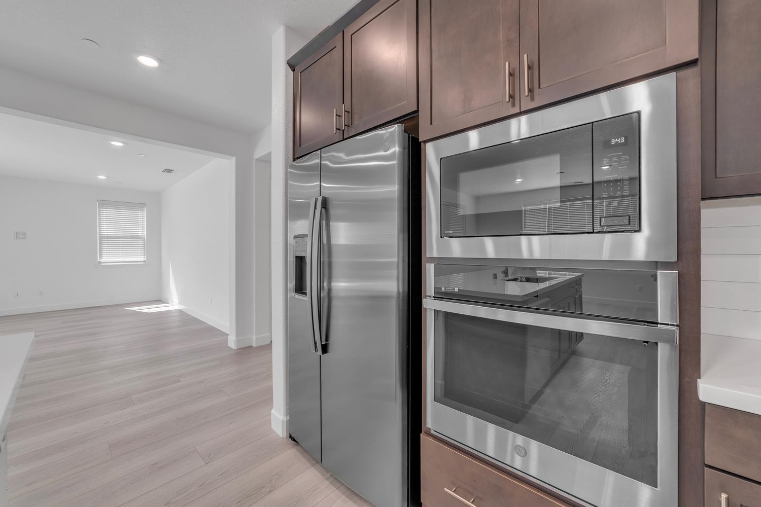 Detail Gallery Image 18 of 61 For 5092 Gold Rush Dr, Folsom,  CA 95630 - 4 Beds | 3/1 Baths