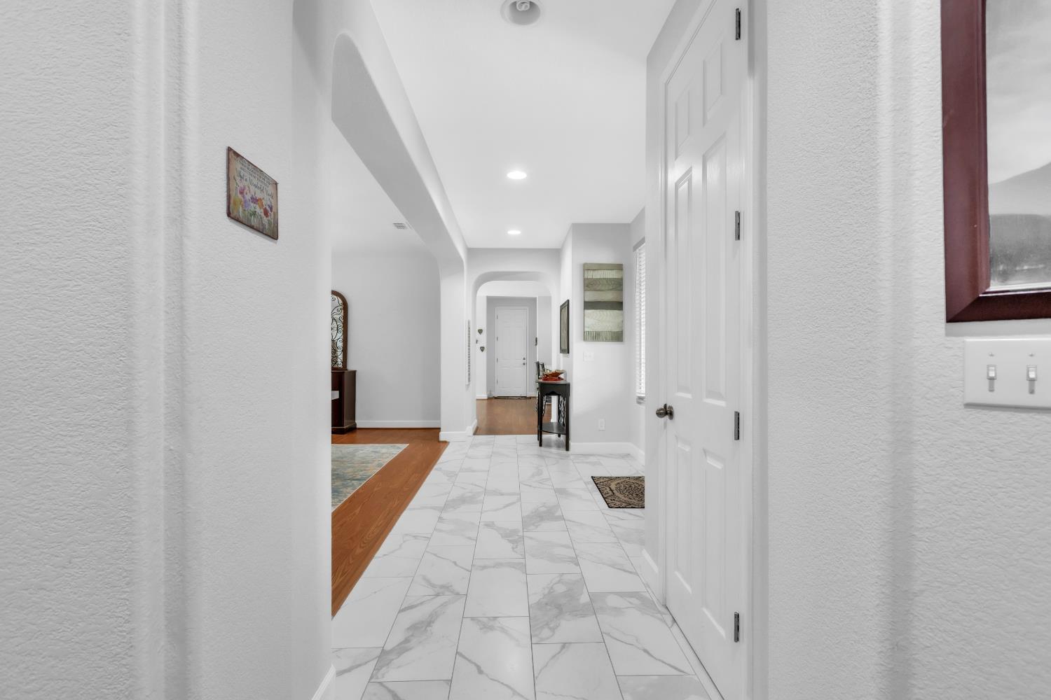 Detail Gallery Image 20 of 43 For 1073 Bronco Dr, Plumas Lake,  CA 95961 - 4 Beds | 2 Baths