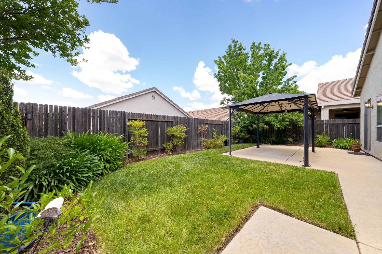 Verrazona Drive, Roseville, California image 27
