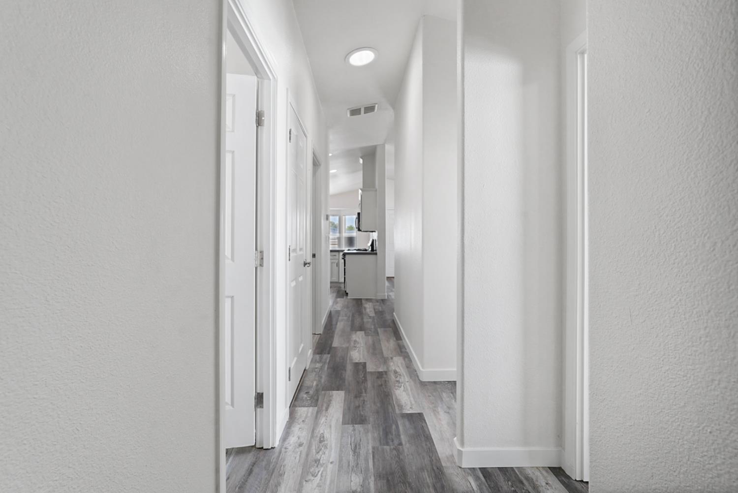 Detail Gallery Image 10 of 20 For 19690 N Hwy 99 8, Acampo,  CA 95220 - 3 Beds | 2 Baths