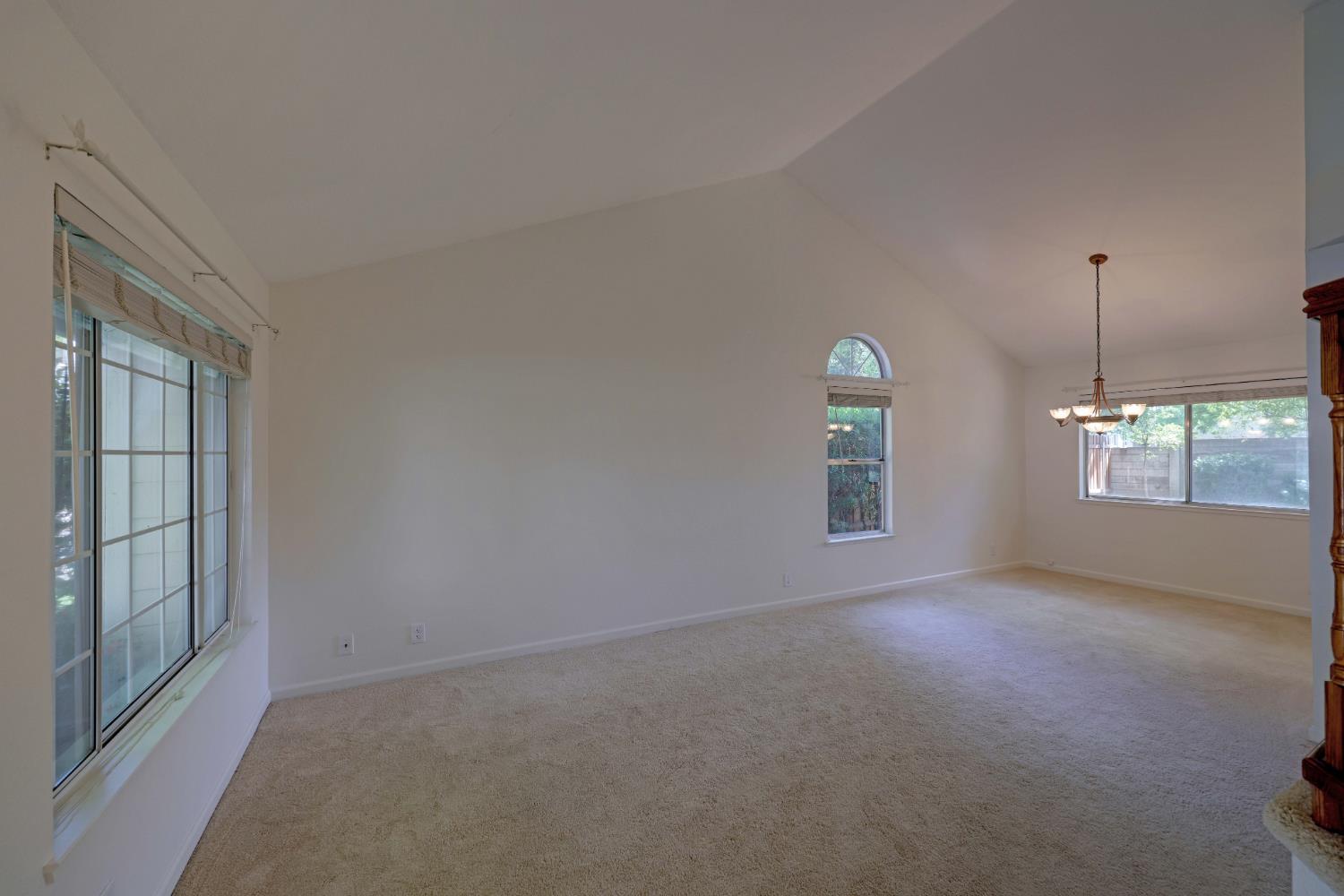 Detail Gallery Image 4 of 23 For 8314 Benjamin Dr, Antelope,  CA 95843 - 3 Beds | 2/1 Baths