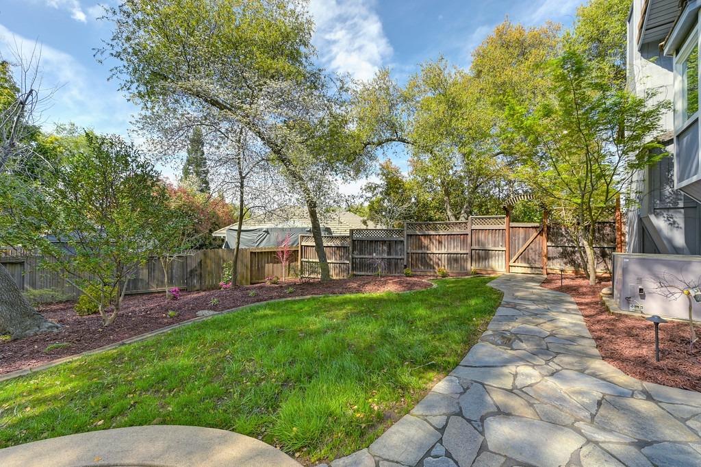 Detail Gallery Image 57 of 73 For 8224 Shadowood Ct, Granite Bay,  CA 95746 - 4 Beds | 2/1 Baths