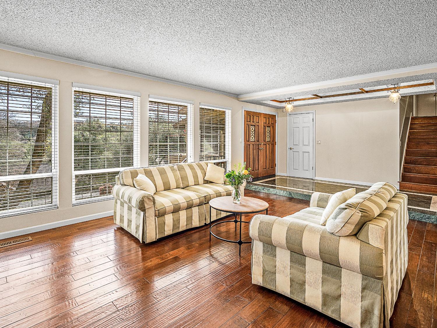 Detail Gallery Image 13 of 36 For 3620 Montclair Rd, Cameron Park,  CA 95682 - 4 Beds | 3 Baths