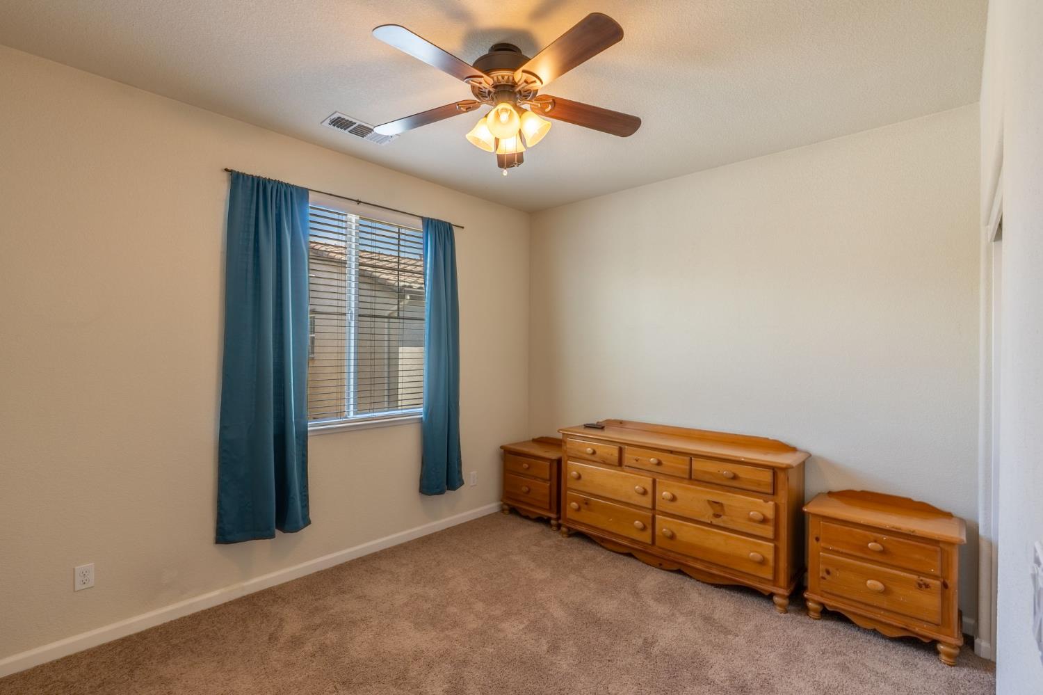 Detail Gallery Image 30 of 34 For 3905 Lookout Dr, Modesto,  CA 95355 - 3 Beds | 2/1 Baths