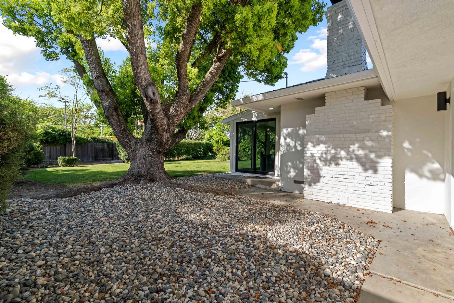 Detail Gallery Image 34 of 53 For 6612 13th St, Sacramento,  CA 95831 - 3 Beds | 2 Baths