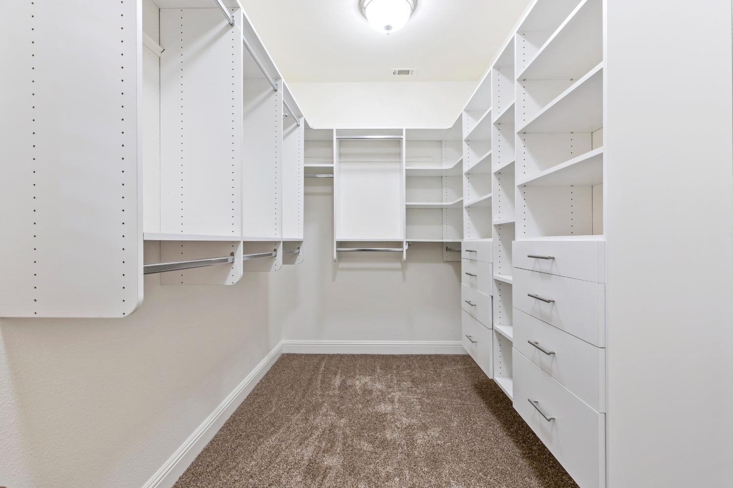 Detail Gallery Image 54 of 77 For 5000 Peach Blossom Ln, Oakdale,  CA 95361 - 5 Beds | 3/1 Baths