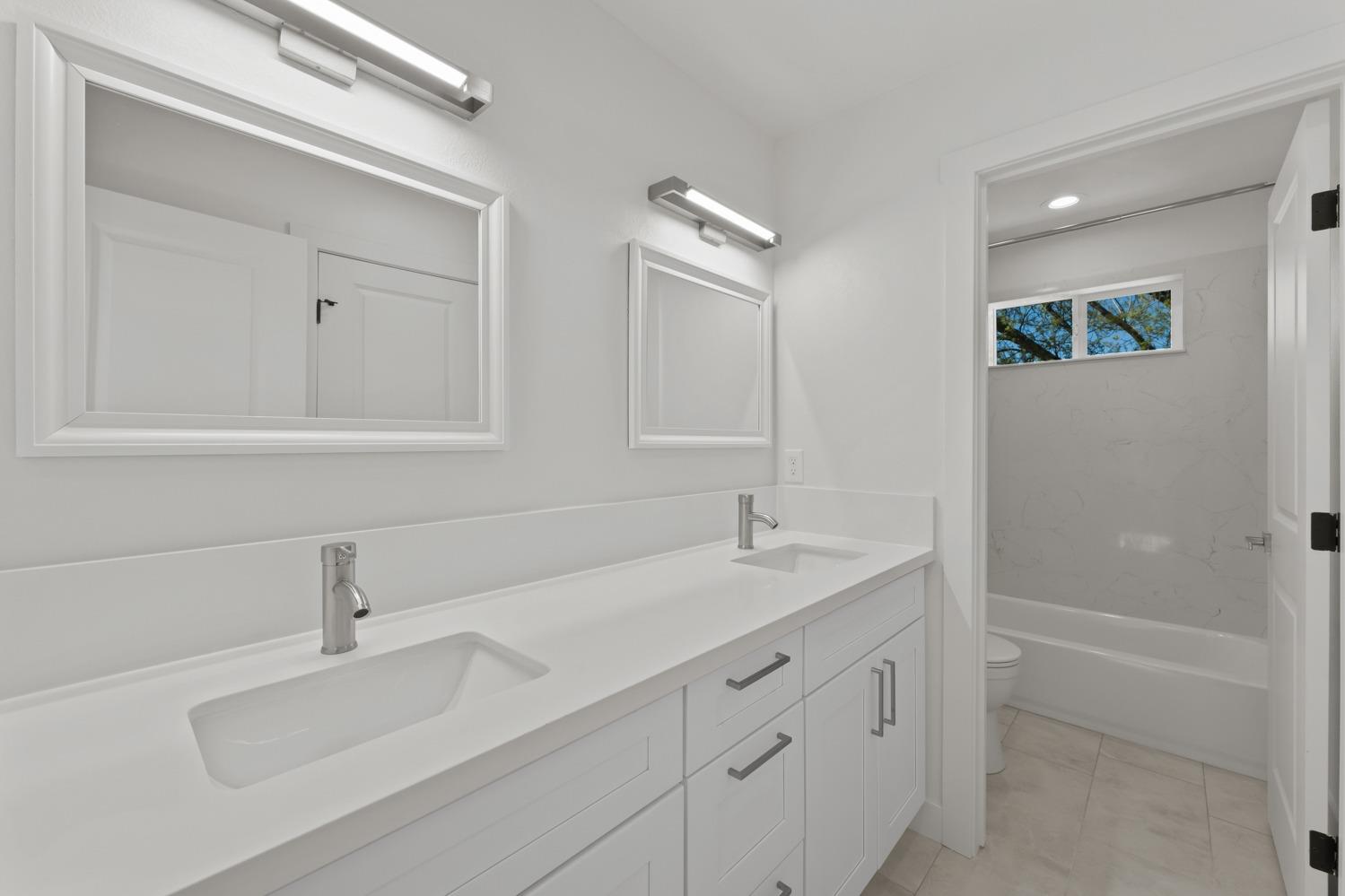 Detail Gallery Image 25 of 33 For 2565 Lexington St, Sacramento,  CA 95815 - – Beds | – Baths