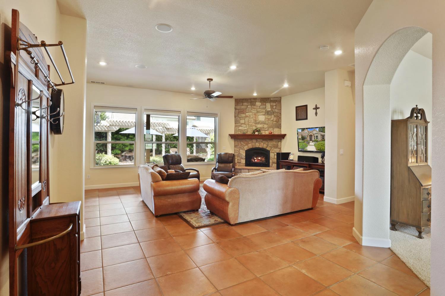 Detail Gallery Image 20 of 63 For 1037 Olson Ct, Ripon,  CA 95366 - 3 Beds | 2 Baths