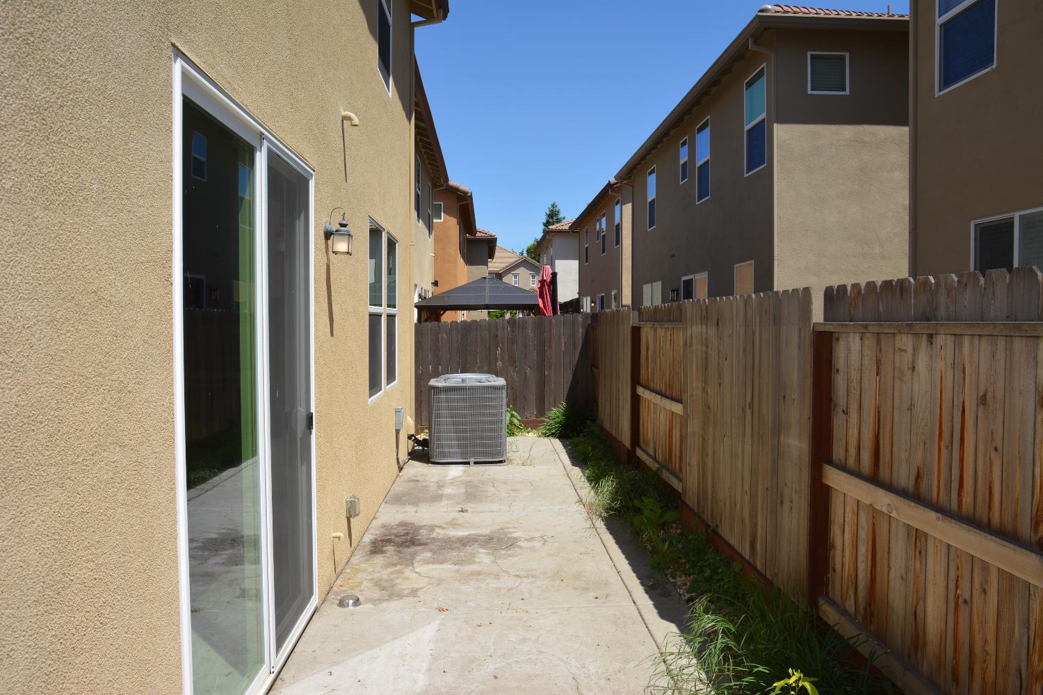 Detail Gallery Image 13 of 22 For 10728 Padua Way, Stockton,  CA 95209 - 3 Beds | 2/1 Baths