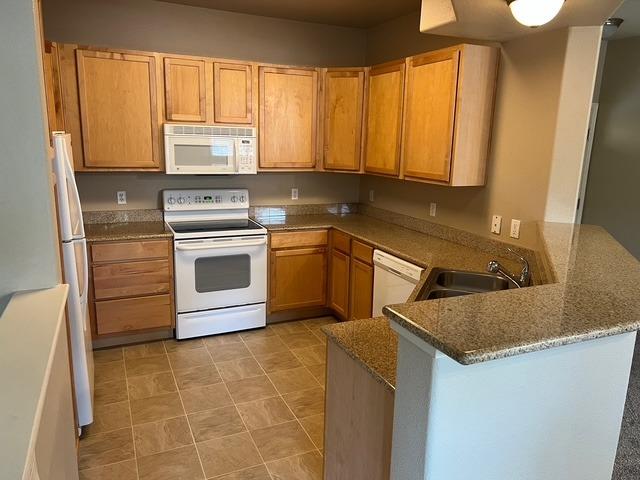 Detail Gallery Image 6 of 26 For 1900 Danbrook Dr #514,  Sacramento,  CA 95835 - 1 Beds | 1 Baths