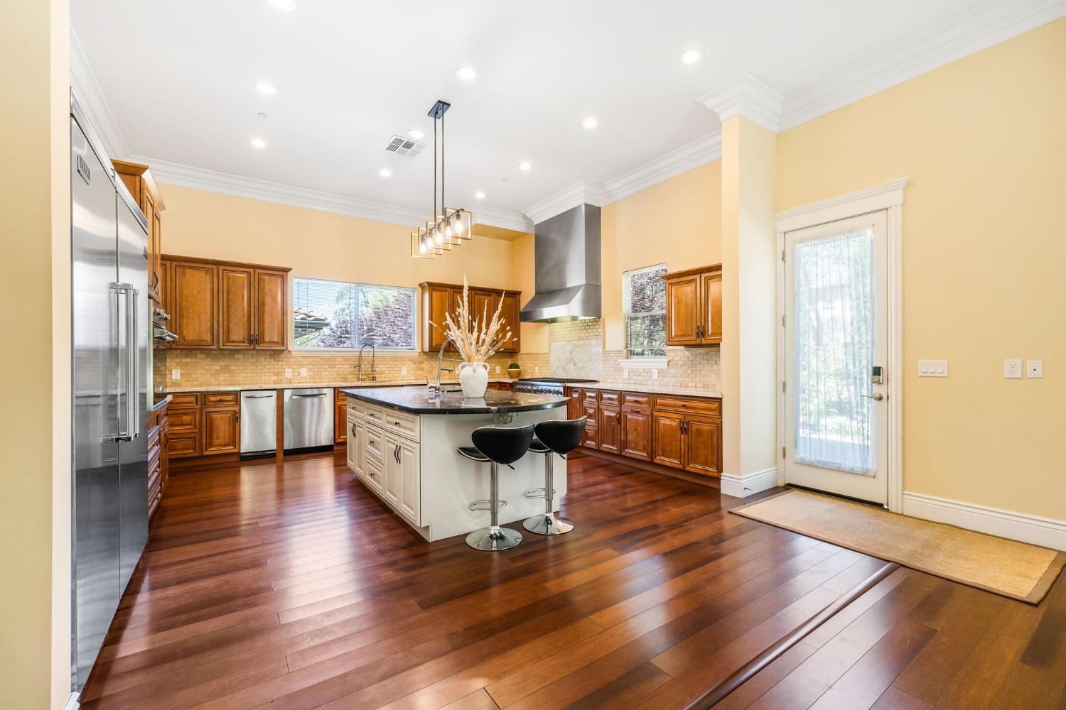 Detail Gallery Image 32 of 98 For 5521 Monte Claire Ln, Loomis,  CA 95650 - 6 Beds | 6/1 Baths