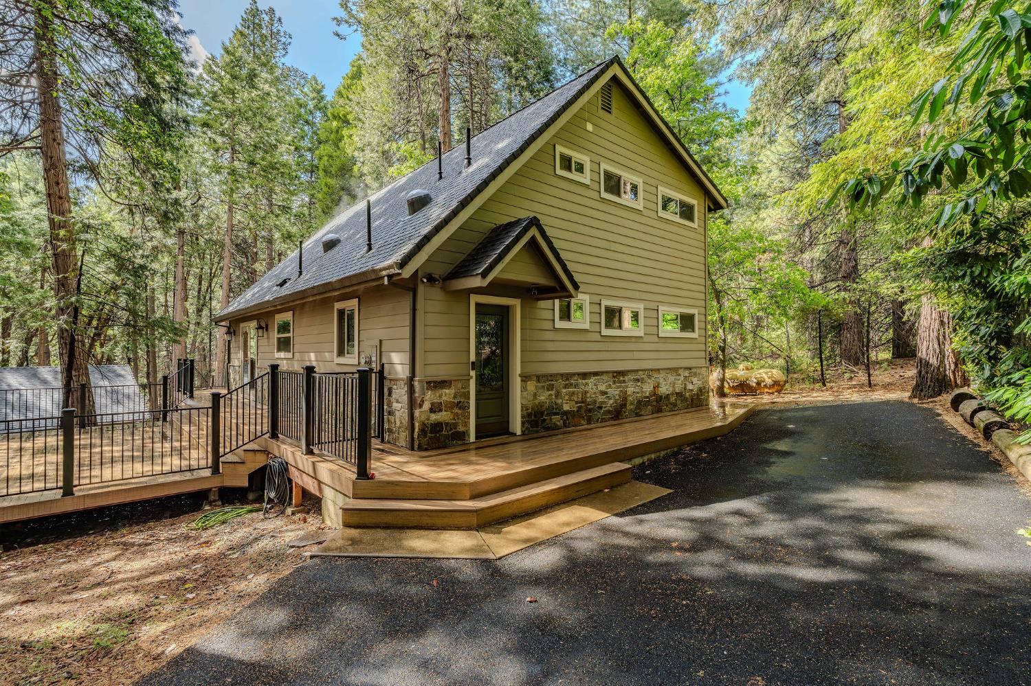 Detail Gallery Image 3 of 49 For 26671 Sugar Pine Dr, Pioneer,  CA 95666 - 3 Beds | 2 Baths