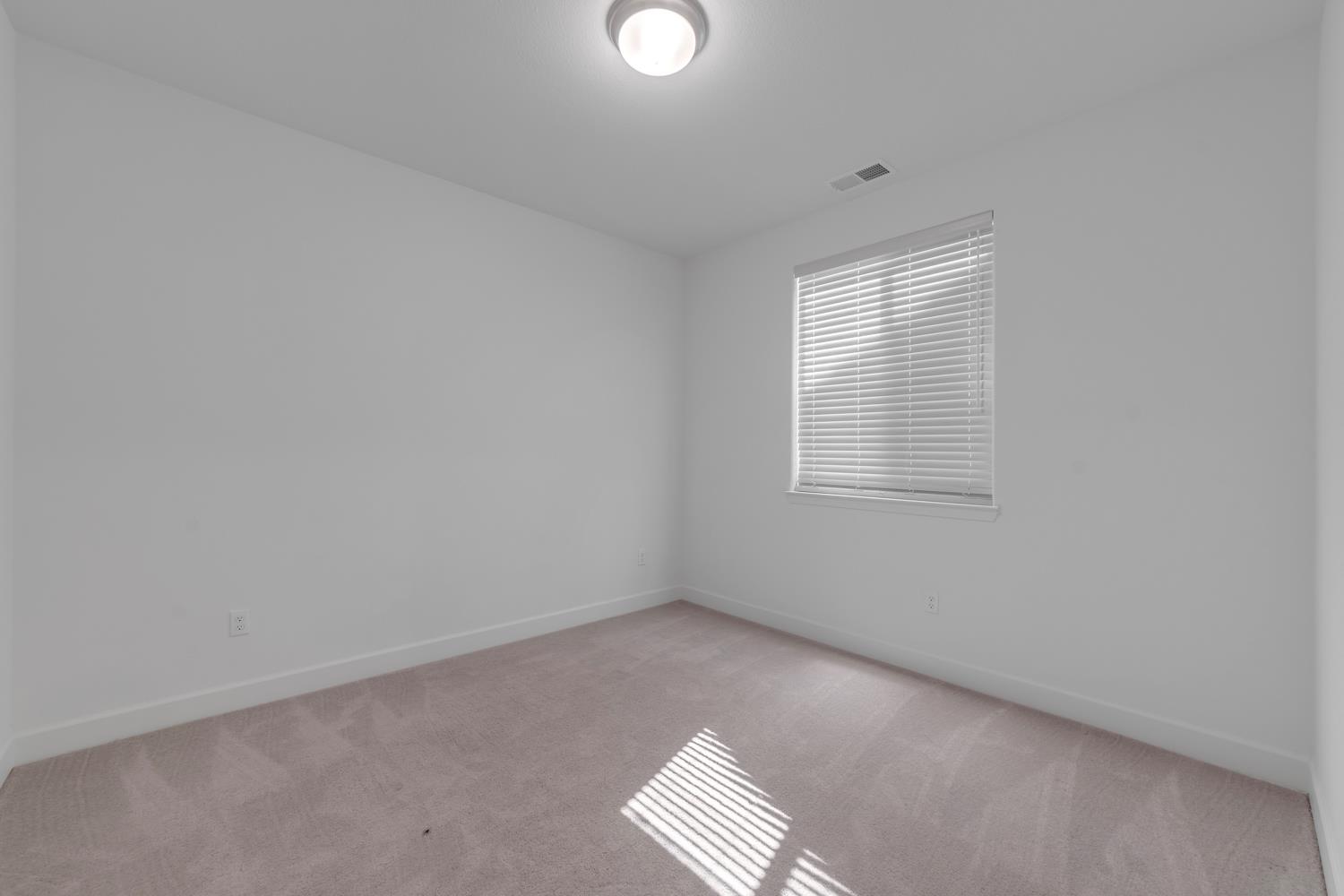 Detail Gallery Image 26 of 61 For 5092 Gold Rush Dr, Folsom,  CA 95630 - 4 Beds | 3/1 Baths