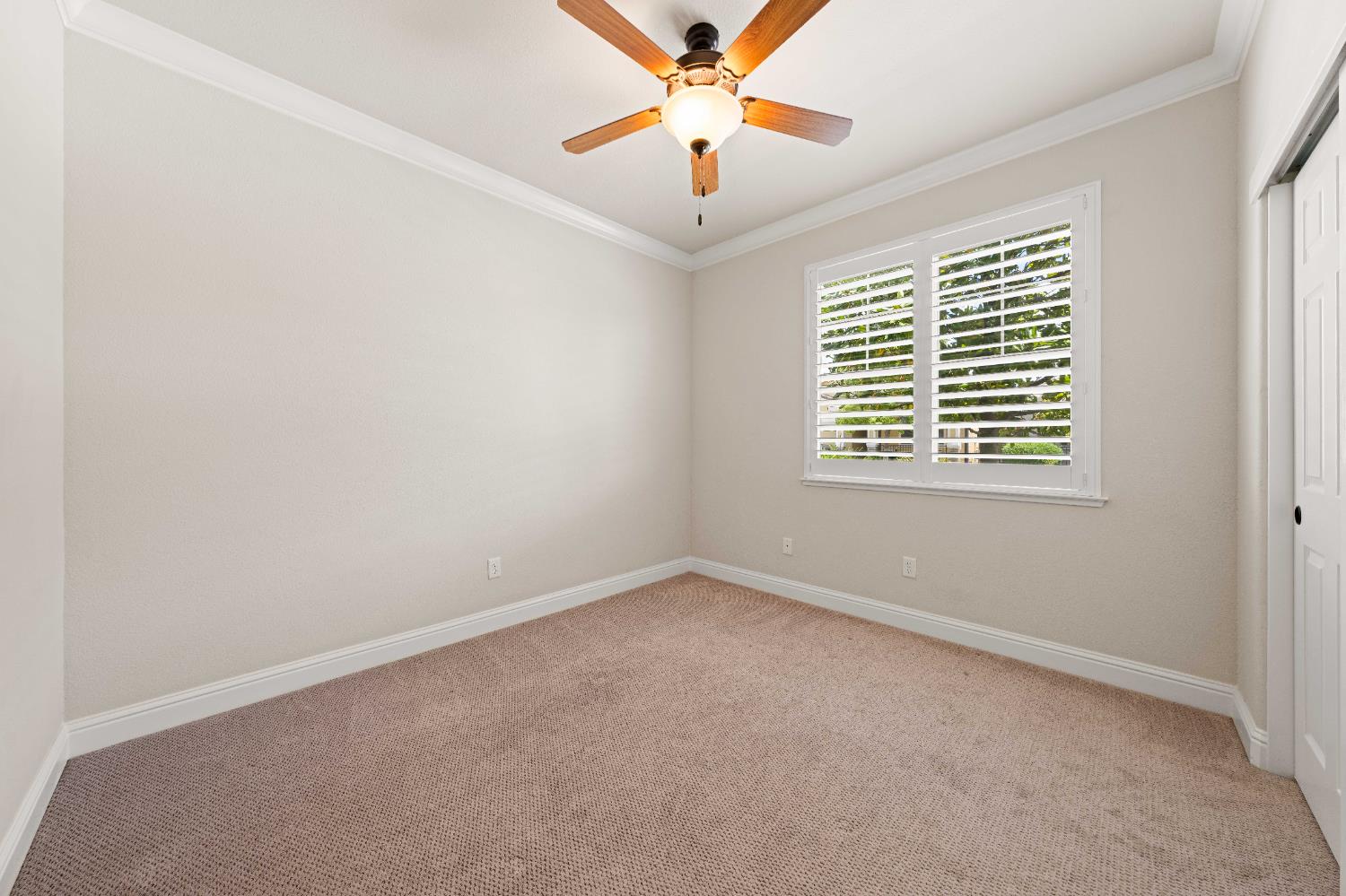 Verrazona Drive, Roseville, California image 18