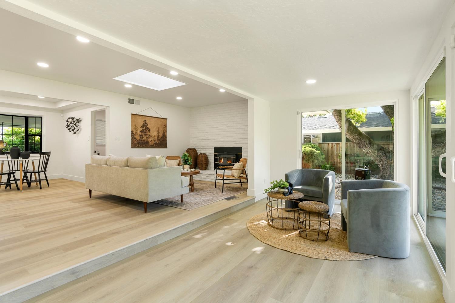 Detail Gallery Image 18 of 53 For 6612 13th St, Sacramento,  CA 95831 - 3 Beds | 2 Baths