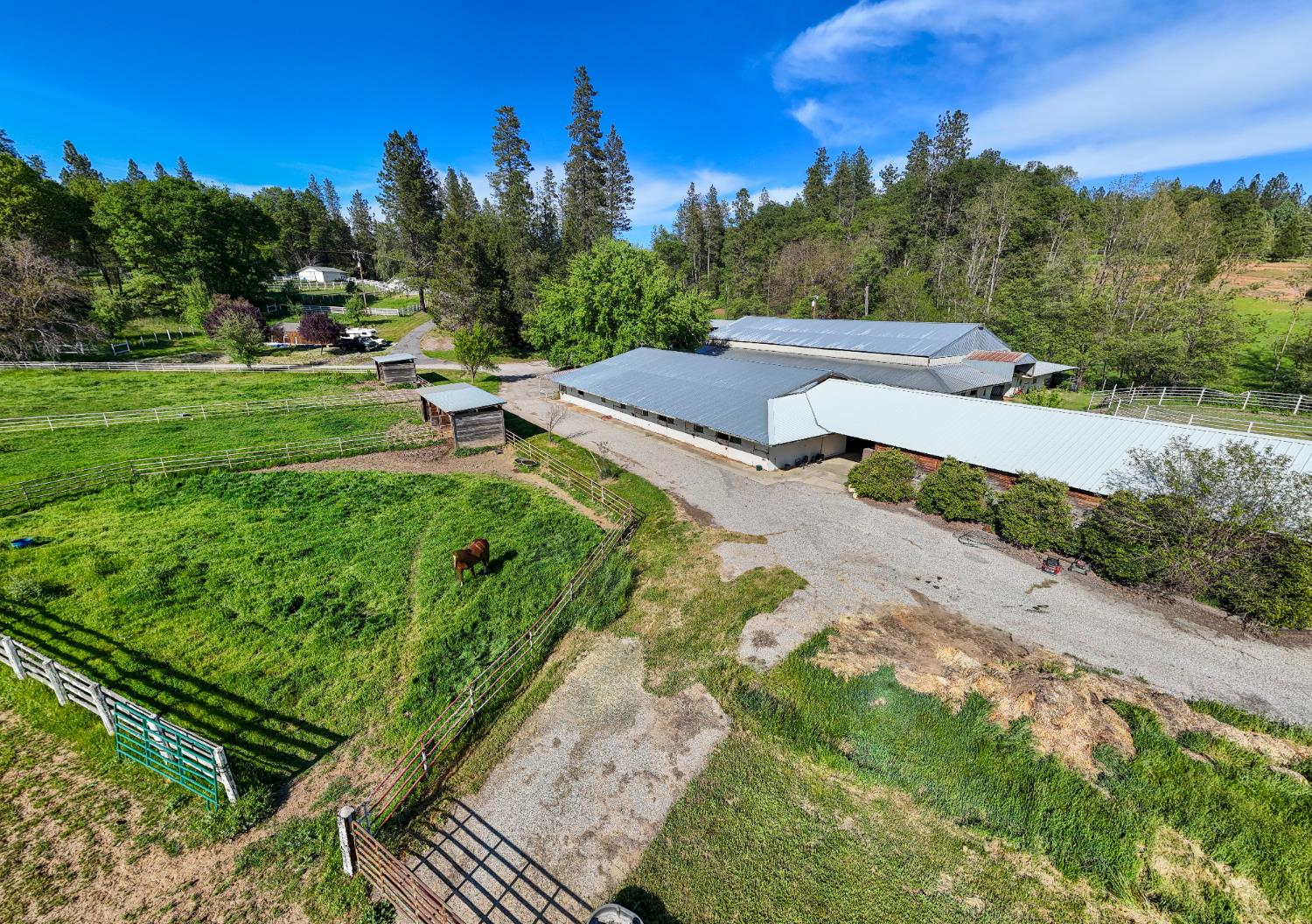 Detail Gallery Image 3 of 44 For 13615 Mccourtney Rd, Grass Valley,  CA 95949 - 2 Beds | 2/2 Baths