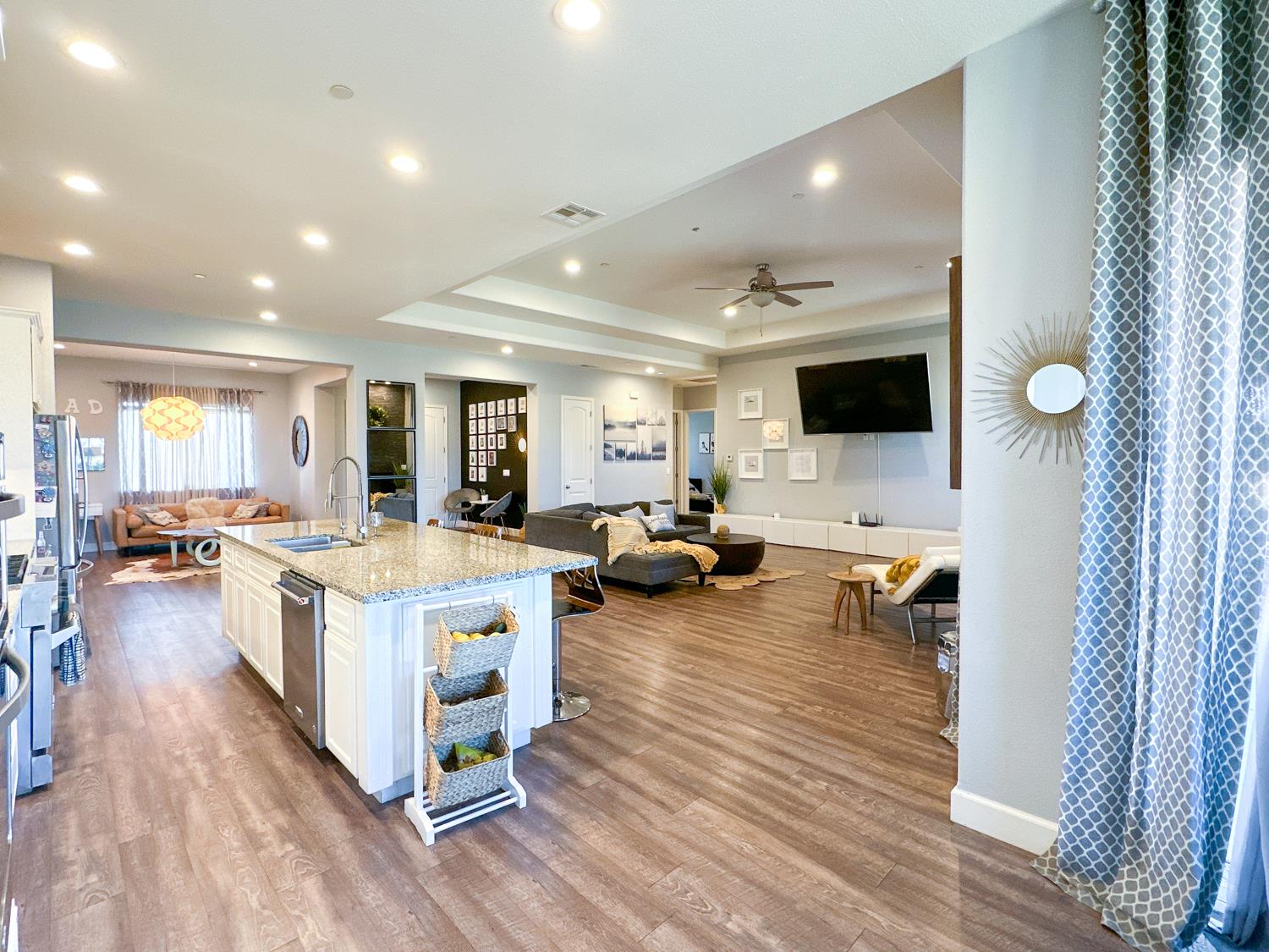 Detail Gallery Image 10 of 85 For 3307 W Cardella Rd, Atwater,  CA 95301 - 4 Beds | 3 Baths