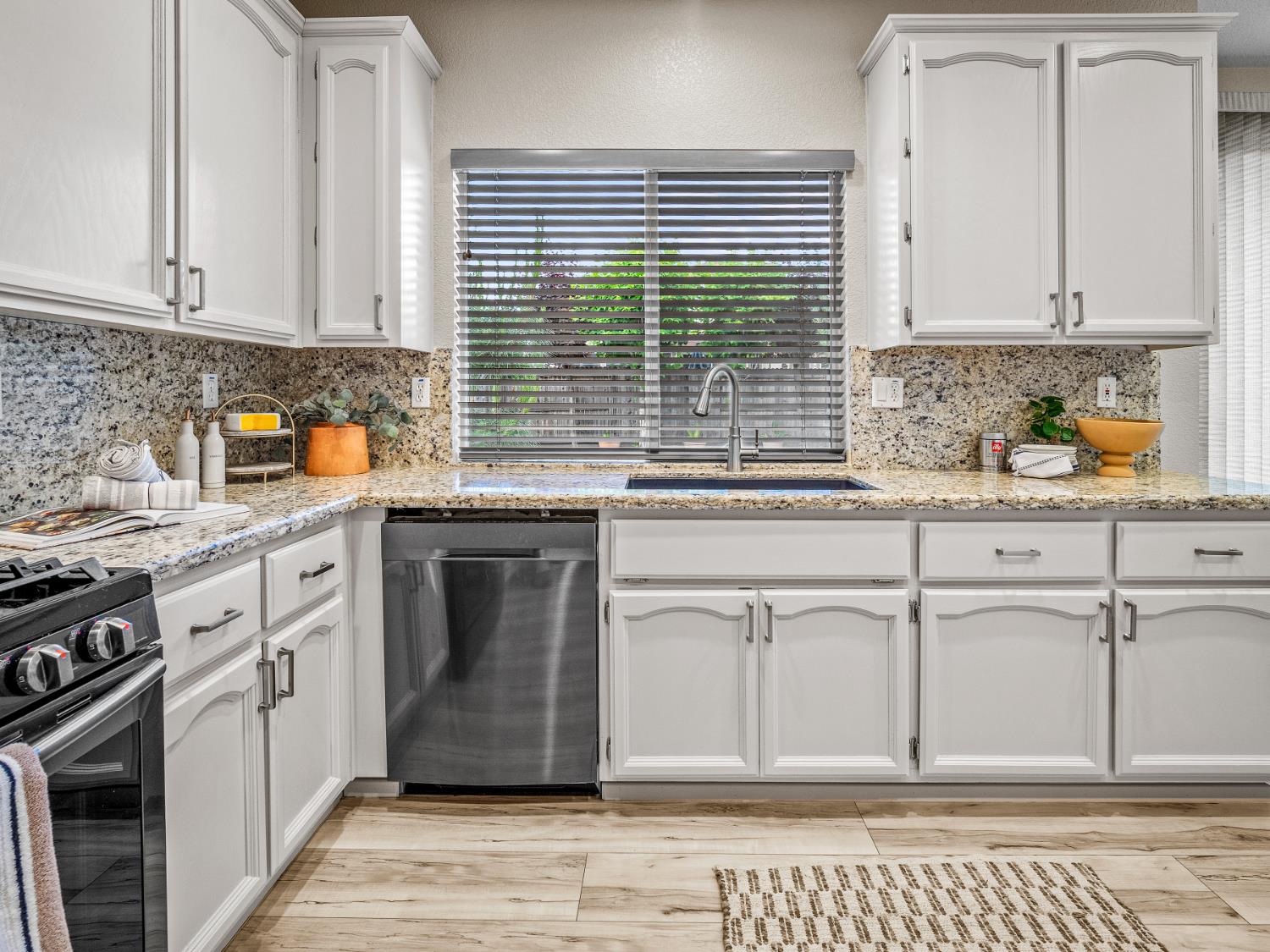 Farrell Court, Folsom, California image 17