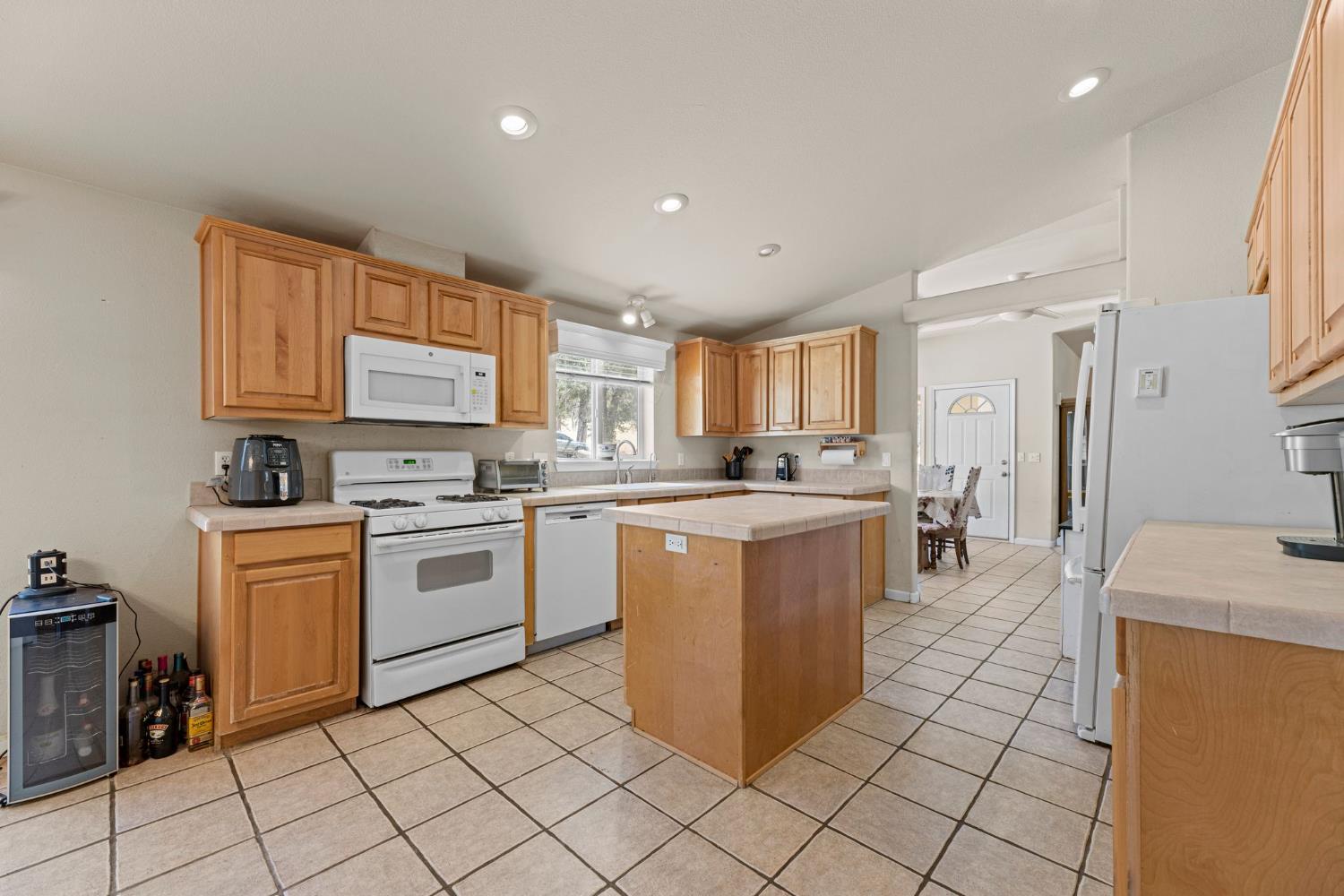 Detail Gallery Image 20 of 60 For 8378 Creek Way, –,  CA 95977 - 4 Beds | 2 Baths